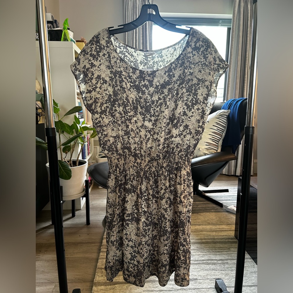 NWT Club Monaco Silk Flower Print cap Sleeve Dress